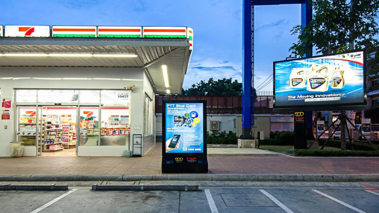 TSF ขยายพื้นที่ป้ายโฆษณาเพิ่มในปั๊มน้ำมันปตท. 300 แห่ง