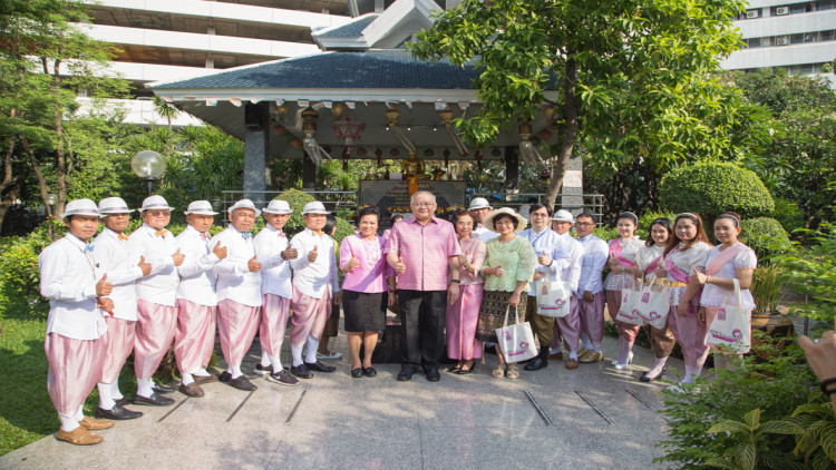 รพ.ราชวิถี ครบรอบ 67 ปี รพ.เพื่อประชาชน รณรงค์ใช้ถุงผ้า