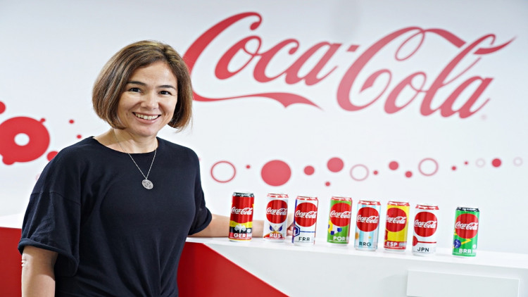 เปิดตัว ‘โค้ก ฟีฟ่า ลิมิเต็ด เอ็ดดิชั่น’