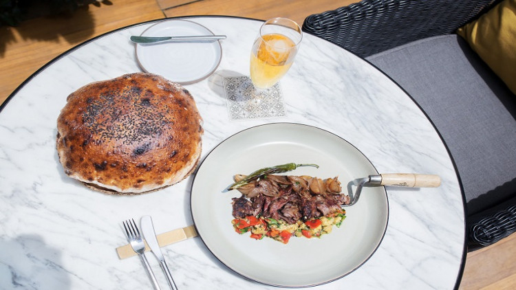 เดอะ คอร์ทยาร์ดนำเสนอ"ยาร์ก เคบับ"เมนูดั้งเดิมจากประเทศตุรกี