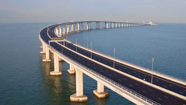 สะพานเชื่อมฮ่องกง-จูไห่-มาเก๊า เปิดตัวสุดอลังการวันนี้