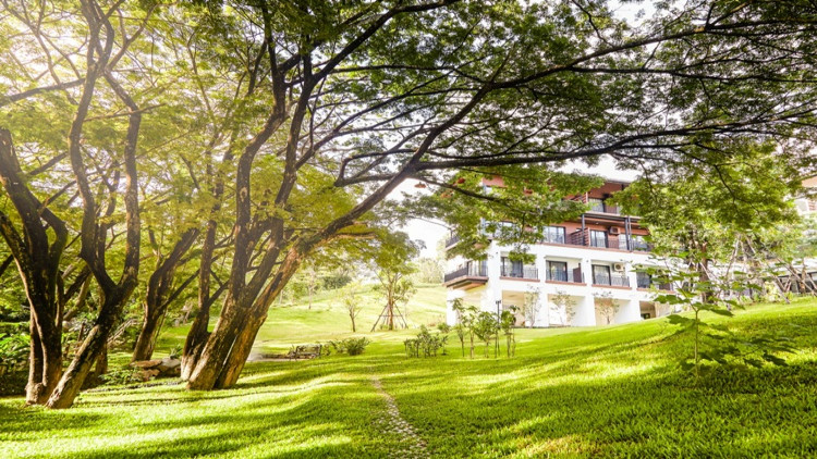 “Rain tree Residence” ที่พักท่ามกลางขุนเขาแห่งดงพญาเย็น 