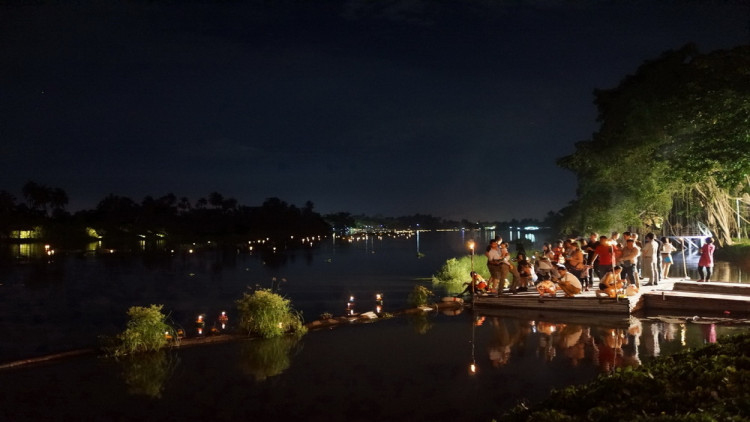 สวนสามพรานชวนลอยกระทงรักษ์โลก  