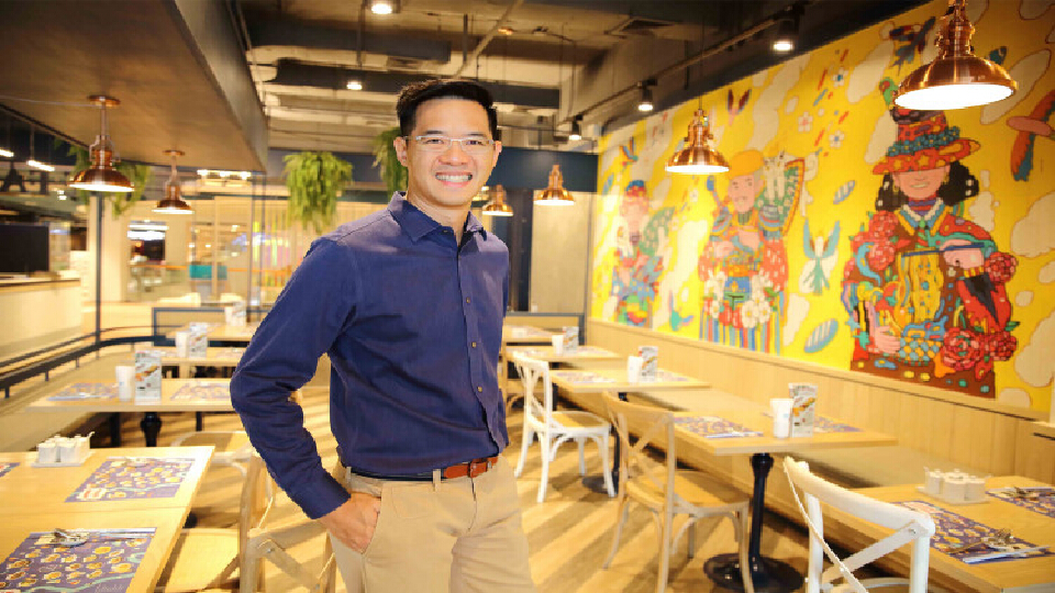 ส่องลุคใหม่ ร้านสีฟ้า ที่ไม่ใช่แค่สีฟ้า...