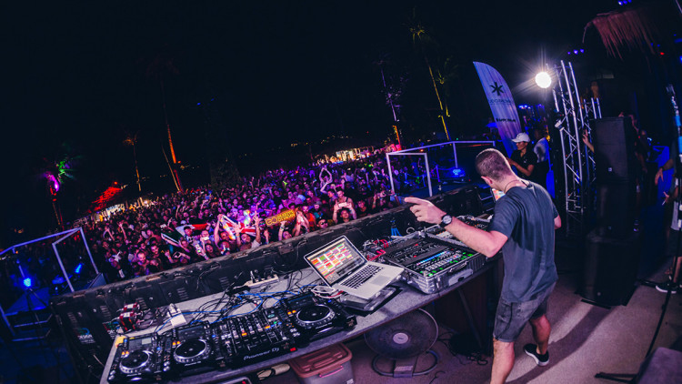 คอนเสิร์ตUnKonscious Beach Festival 2019 ความมันบนหาดภูเก็ต