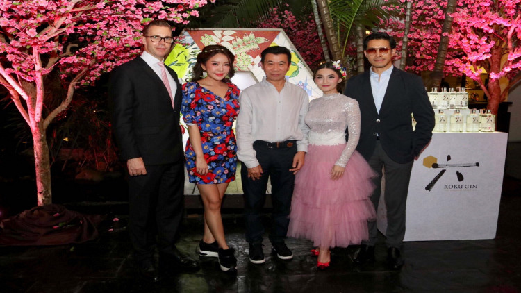 บรรยากาศสวนซากุระสุดงดงาม ณ  โรงแรม อนันตรา สยาม กรุงเทพ