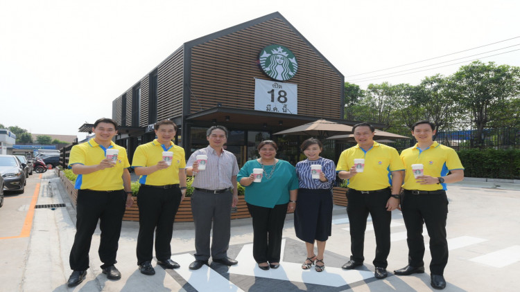 “SUSCO” เปิดบริการ Starbucks Drive Thru ย่านถนนราชฤกษ์