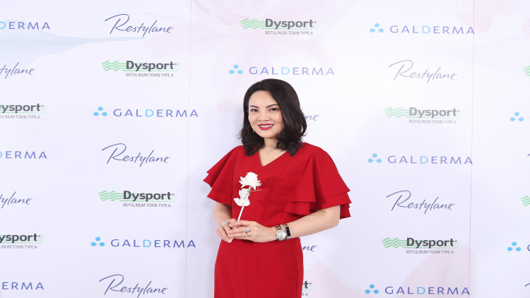 ยกกระชับใบหน้าใน 12 ชั่วโมงด้วย ABO  active 3D Toxin 