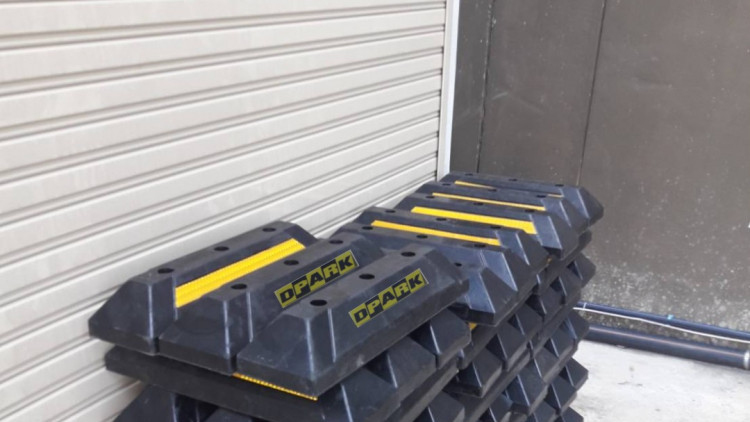ยางกั้นล้อ Dpark ที่ทนทานต่อการหยุดในจุดจอดรถ