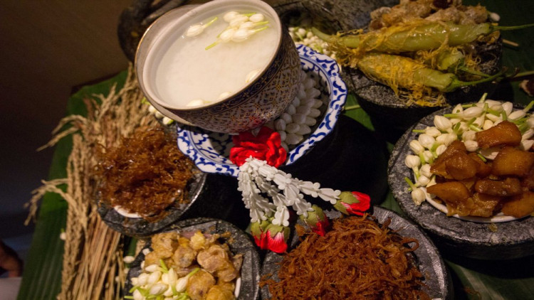 ข้าวแช่ชาววัง ที่โรงแรมแกรนด์ เมอร์เคียว ฟอร์จูน กรุงเทพ