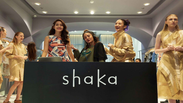 แบรนด์ SHAKA ต้อนรับซัมเมอร์ เปิดตัวช็อปใหม่กลางห้างดัง