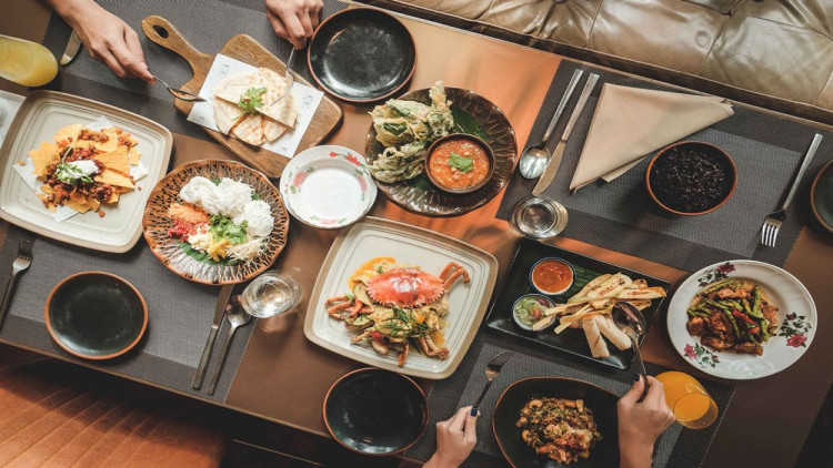 บอกรักแม่ อะลาคาร์ทบุฟเฟต์ โรงแรม โฮเต็ล อินดิโก้ ถนนวิทยุ