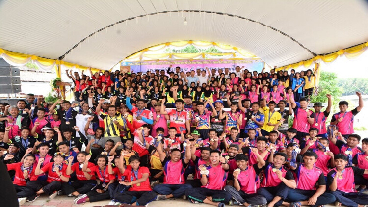 "สมาคมเรือพายฯ" สานสัมพันธ์แดนใต้ จัดแข่งเรือยาวศึกสายน้ำสุดคึกคัก!
