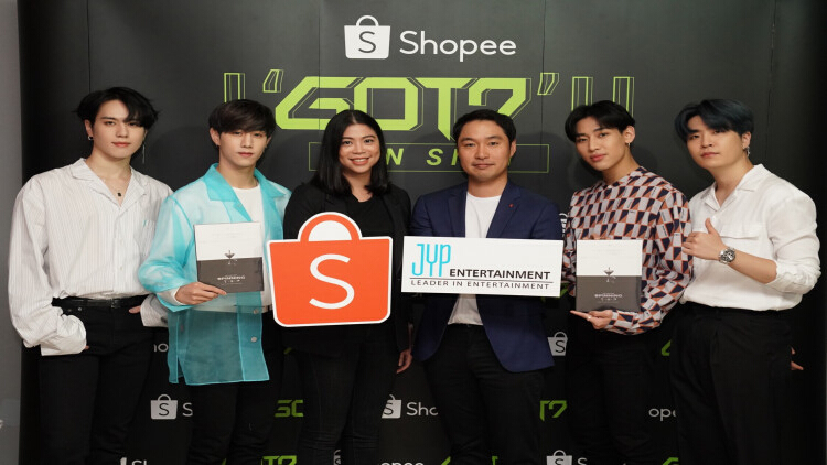 กิจกรรม “Shopee x GOT7 I GOT7 U Fan sign”