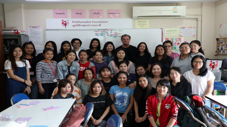 โครงการเปิด “ห้องเรียนเจดี”
