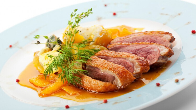 ลิ้มรสเมนูจานตุ๋นจานเด่นในโปรโมชั่น “All About Braising”