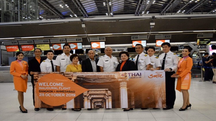 ไทยสมายล์ต้อนรับเที่ยวบินปฐมฤกษ์ กรุงเทพฯ–อาห์เมดาบัด