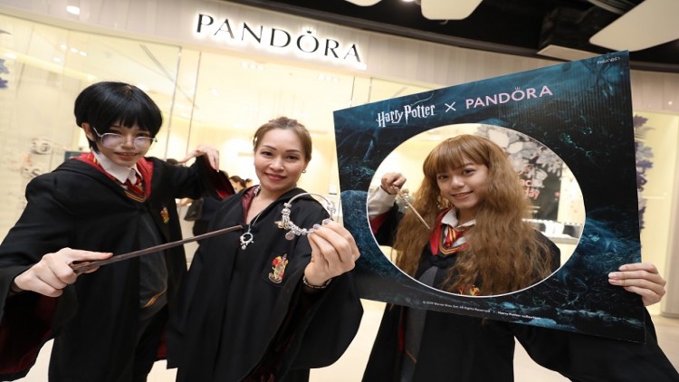 แพนดอร่าเปิดตัวคอลเลคชั่นใหม่ล่าสุดแฮร์รี่ พอตเตอร์