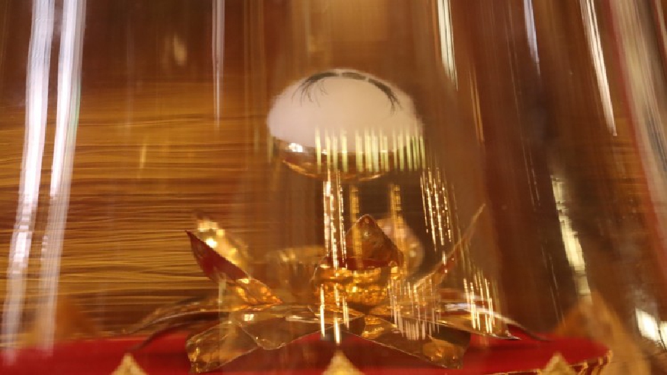 มูลนิธิสมเด็จพระญาณสังวรฯปฐมอัญเชิญ“พระบรมเกศาธาตุ”ศรีลังกา 