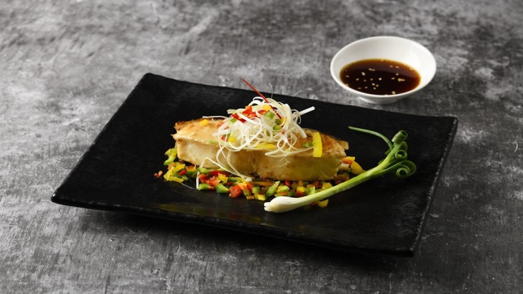 ปลาหิมะย่างสไตล์เกาหลีชิ้นใหญ่เต็มคำละลายในปาก