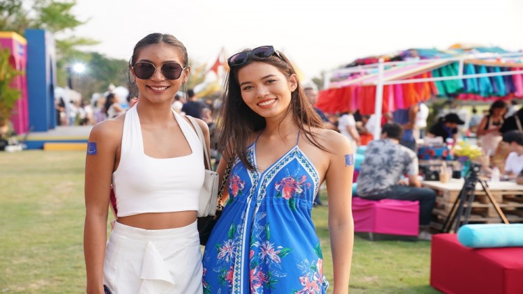 เหล่าศิลปินดาราร่วมเชียร์ทัพนักกีฬาขี่ม้าโปโลหญิง รับวันสตรี