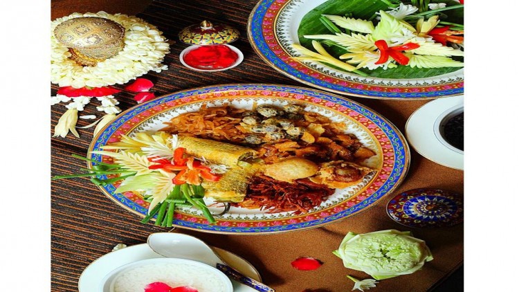 สดชื่น คลายร้อน กับ “ข้าวแช่ต้นตำรับชาววัง”