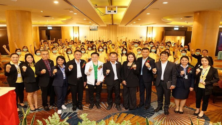 สถาบันป้องกันควบคุมโรคเขตเมือง มอบประกาศนียบัตรอบรมโควิด-19