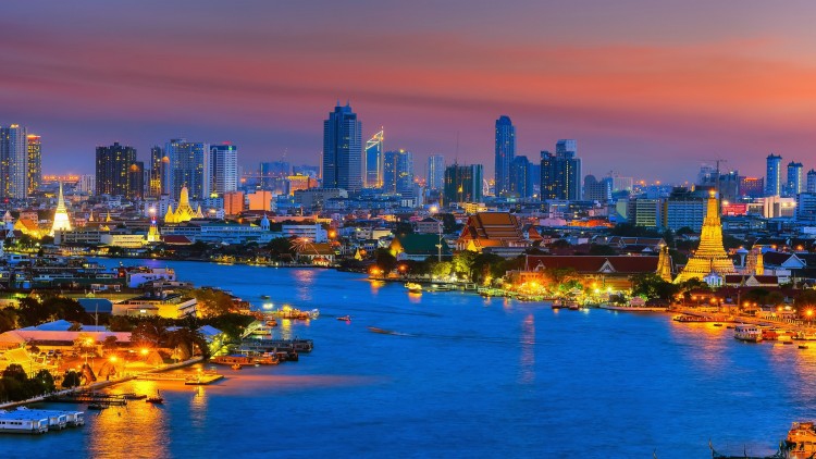 ล่องเรือชมวิวพระอาทิตย์ตก ณ โรงแรมรอยัล ออคิด เชอราตัน