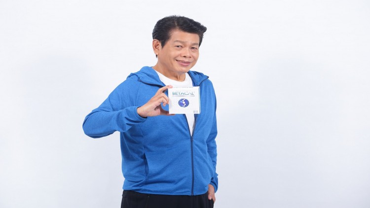  “อาปุ๊-มนตรี” โชว์ลุคนายแบบอวดความฟิต ถ่ายพรีเซ็นเตอร์ “เบต้าแคล พลัส”