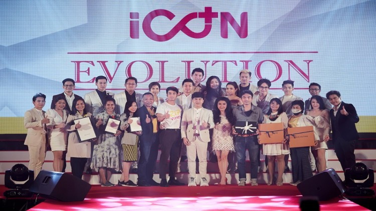 ‘บอย ปกรณ์’ อวดหุ่นแซ่บโชว์กล้าม รับพรีเซ็นเตอร์คนล่าสุด ‘Zip Whey’ 