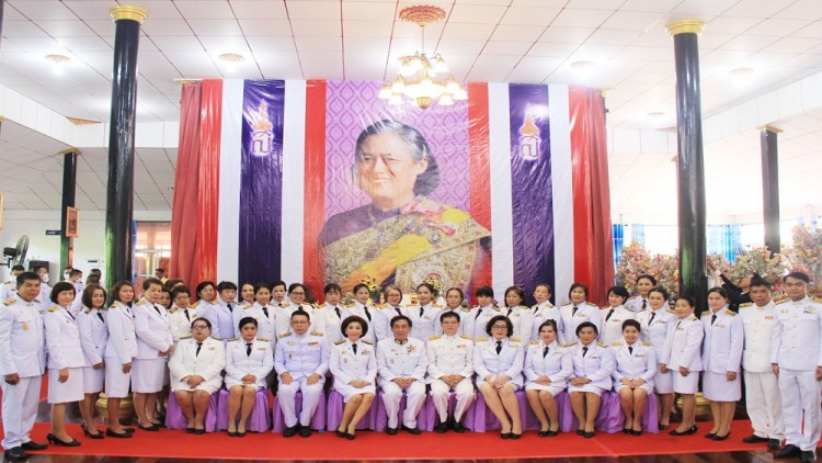 กลุ่มบริษัท อินเตอร์ลิ้งค์ฯ ทอดกฐินพระราชทาน ณ วัดหาดแตงโม จ.พิจิตร