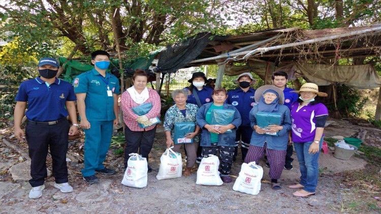 มูลนิธิป่อเต็กตึ๊ง จัดโครงการนำร่อง ลงพื้นที่ 5 เขต 15 ชุมชน