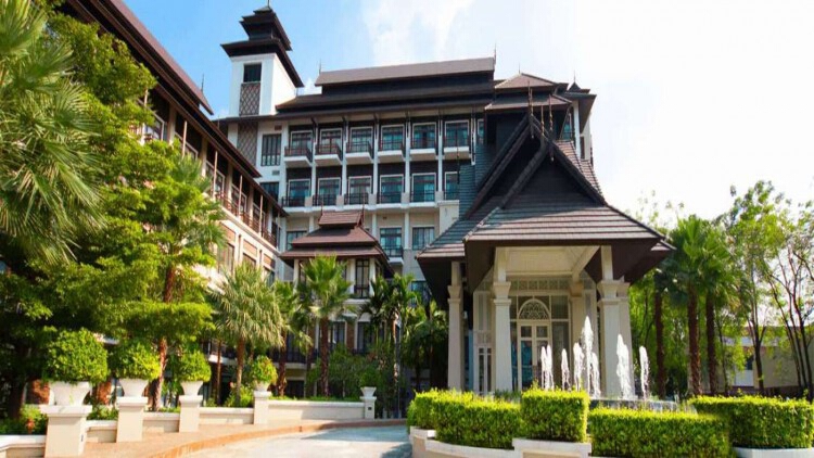 ปี 64 นี้....ไม่รวยก็สวยได้ด้วยมือศัลย์ที่โรงพยาบาลเลอลักษณ์
