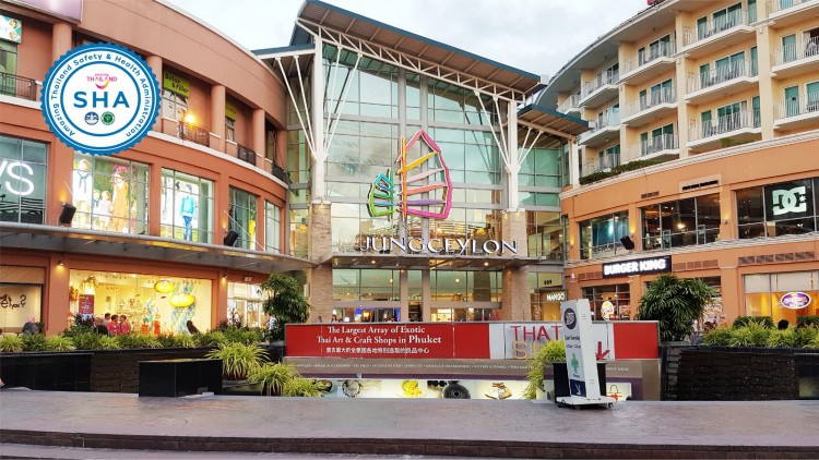 ศูนย์การค้าจังซีลอน ป่าตอง ภูเก็ต จัดโปรโมชั่นหั่นราคาพิเศษ50 - 90%