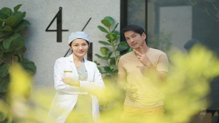“นามนิน คลินิก” ชูจุดเด่น “ปลูกผมไม่ต้องลางาน”