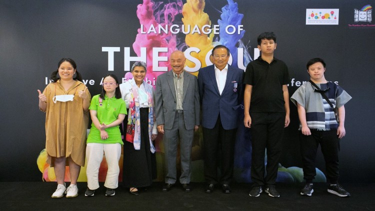 เดอะ เรนโบว์ รูม จับมือหอศิลป์กรุงเทพฯ