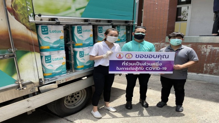 ศิษย์เก่า ม.ธรรมศาสตร์ รุ่น 2515 ร่วมสมทบทุนจัดซื้อของใช้อุปโภค – บริโภค
