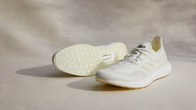 อาดิดาส เผยโฉมคอลเลคชันรองเท้าวิ่งอัลตราบูสท์แห่งอนาคต
