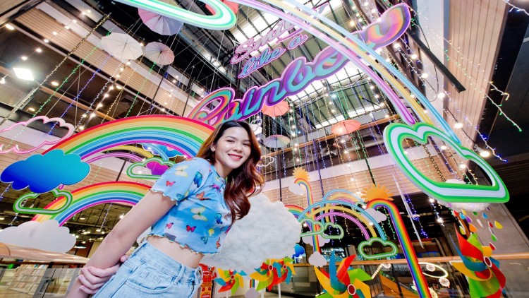 เช็คอิน-โพสต์ท่าถ่ายรูปสุดชิค Rainy Season รับหน้าฝนนี้ที่ เดอะ สตรีท รัชดา