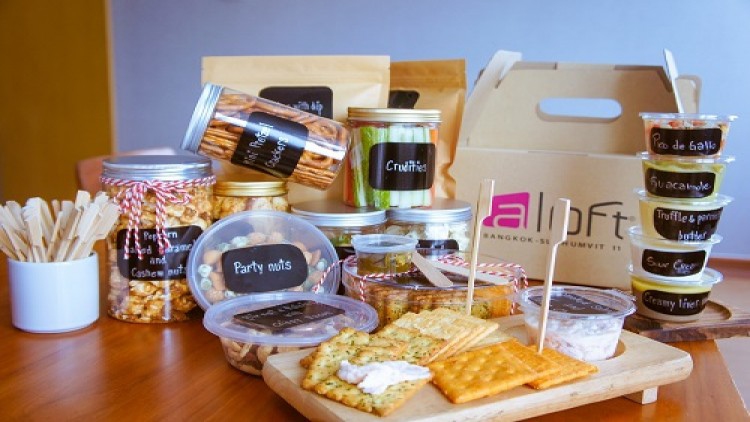 อลอฟท์ กรุงเทพ สุขุมวิท 11 ชวนช้อปกล่องกูร์เมต์ ‘Live@Aloft – Home edition’
