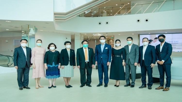 รพ.นวเวช ทำบุญเพื่อความเป็นสิริมงคล