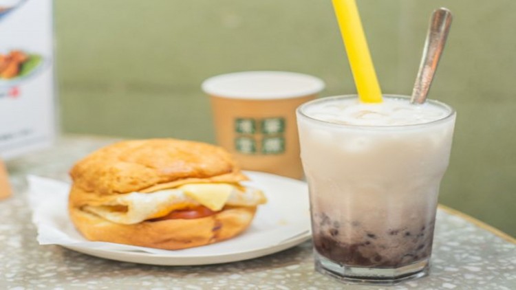 ขนมปังสไตล์ฮ่องกง ‘Pineapple Bun’ อันโด่งดัง