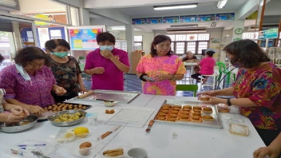  มหาวิทยาลัยราชภัฏสวนสุนันทา สร้างครัวเรือนต้นแบบพัฒนาอาชีพ ยกระดับสินค้าชุมชน