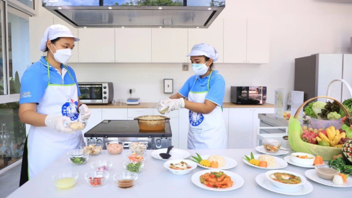 เปิด "ครัวอนามัย" สาธิตอาหารเพื่อสุขภาพ คู่มือเสริมภูมิคุ้มกันแก่ปชช.
