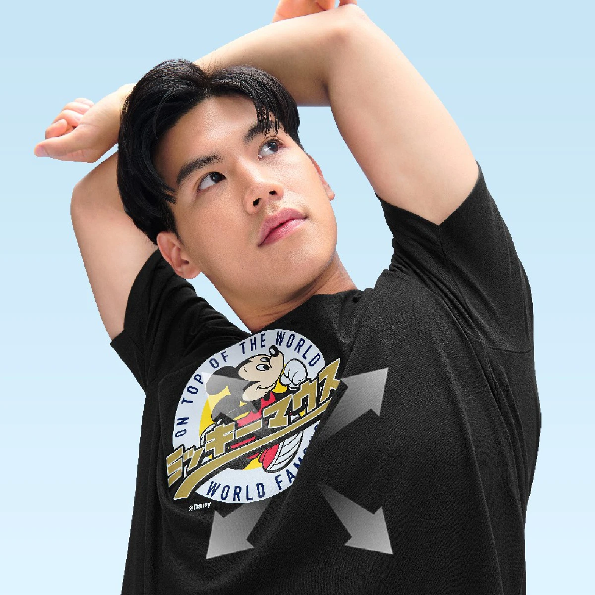 Disney & GQ  เมื่อลาย Mickey Mouse มาอยู่บนเสื้อผ้าสะท้อนน้ำ ครั้งแรกของโลก!