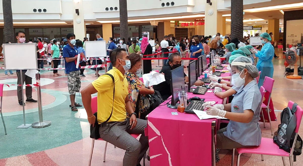 “จังซีลอน” ชวนชาวภูเก็ต ฉีดวัคซีนกระตุ้นเข็ม3 สร้างภูมิคุ้มกันหมู่ไปด้วยกัน