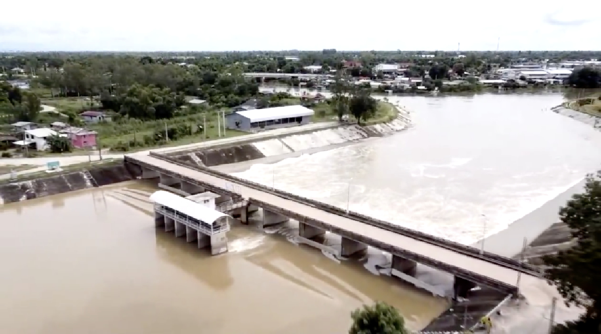 เตือนระดับน้ำในแม่น้ำยม จ.พิษณุโลก เพิ่มสูง ชป.เร่งผันน้ำเข้าทุ่งบางระกำ