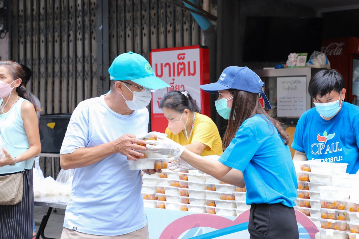 ชุนชน-องค์กรวิชาชีพสื่อจับมือเซเว่นฯ เสริมพลังใจ