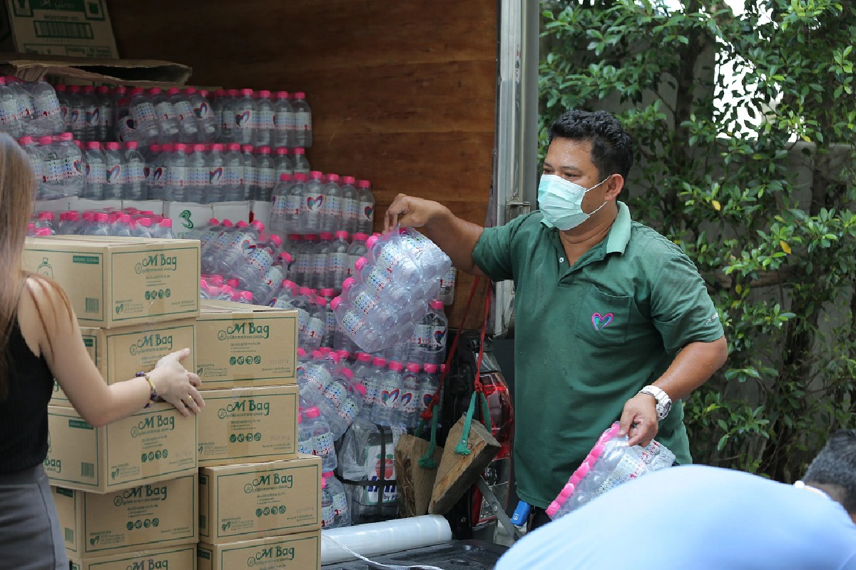 MMP CORP. ปันน้ำใจสู้ภัยน้ำท่วม