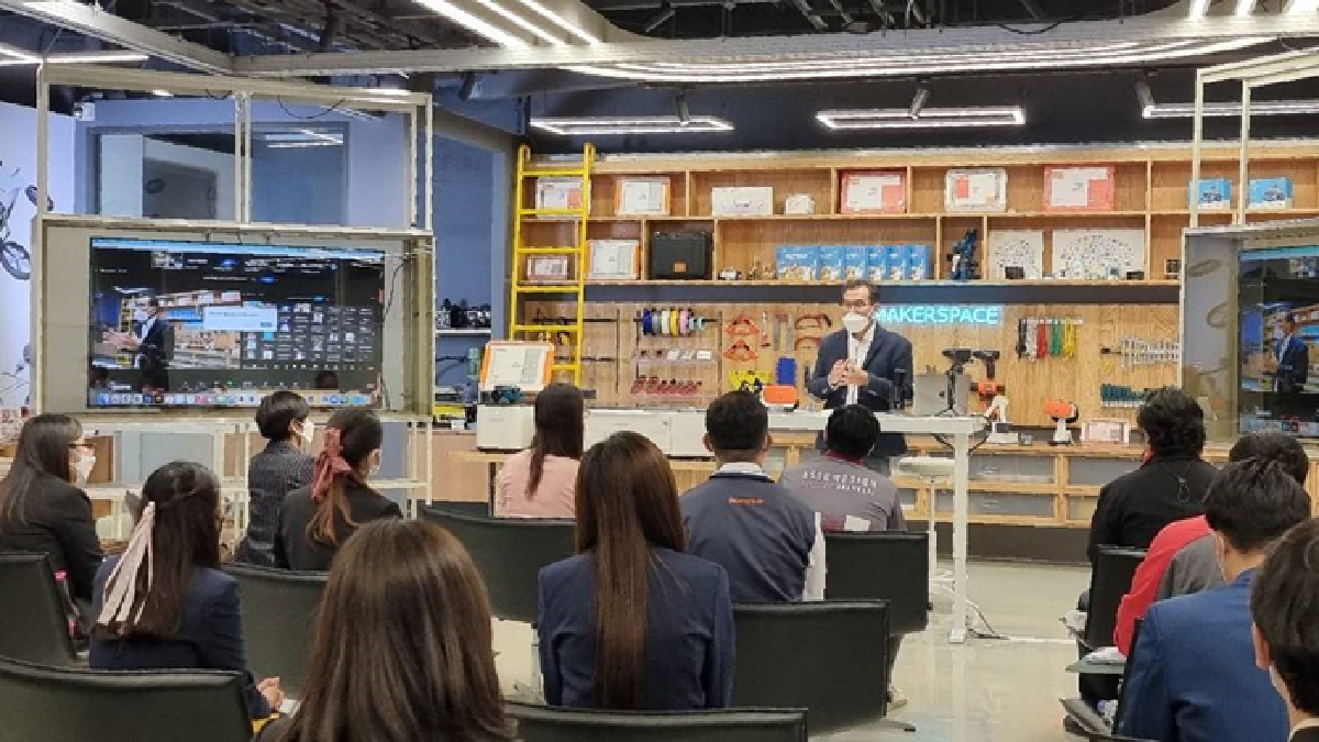 สถาบันพัฒนาทักษะดิจิตัลเทคโนโลยีและการสร้างนวัตกรรมไอเมค จัดงาน Student Pathway to Engineering IoT in Technology Disruption